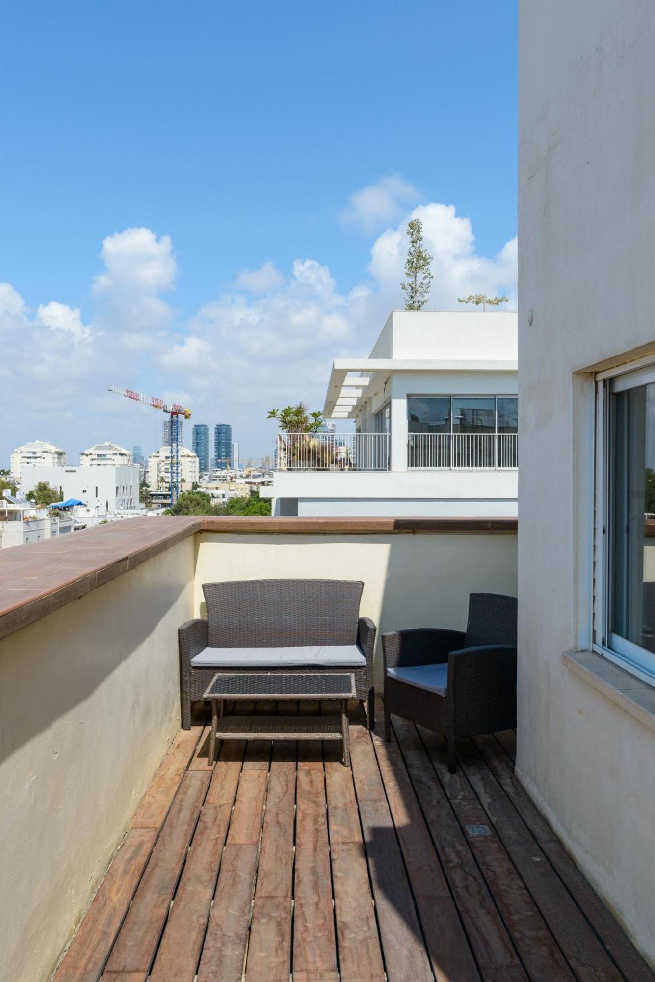 Penthouse With Panoramic View By Feelhome Tel Aviv Bagian luar foto