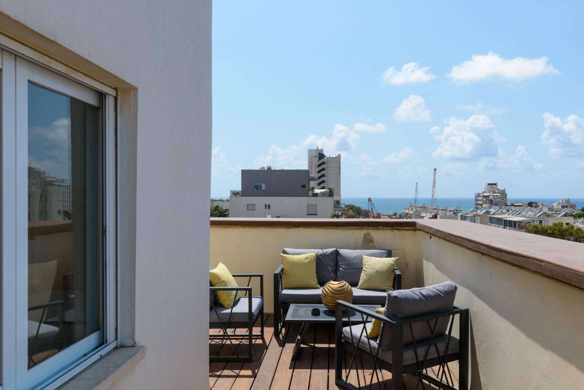 Penthouse With Panoramic View By Feelhome Tel Aviv Bagian luar foto